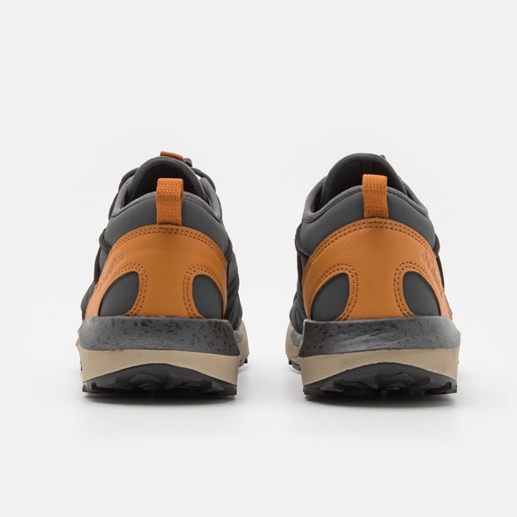 Columbia Trailstorm H20 Shoes Dark Grey Orange - Picture 3 of 7